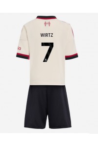 Liverpool Florian Wirtz #7 Jalkapallovaatteet Lasten Vieraspeliasu 2025-26 Lyhythihainen (+ Lyhyet housut)